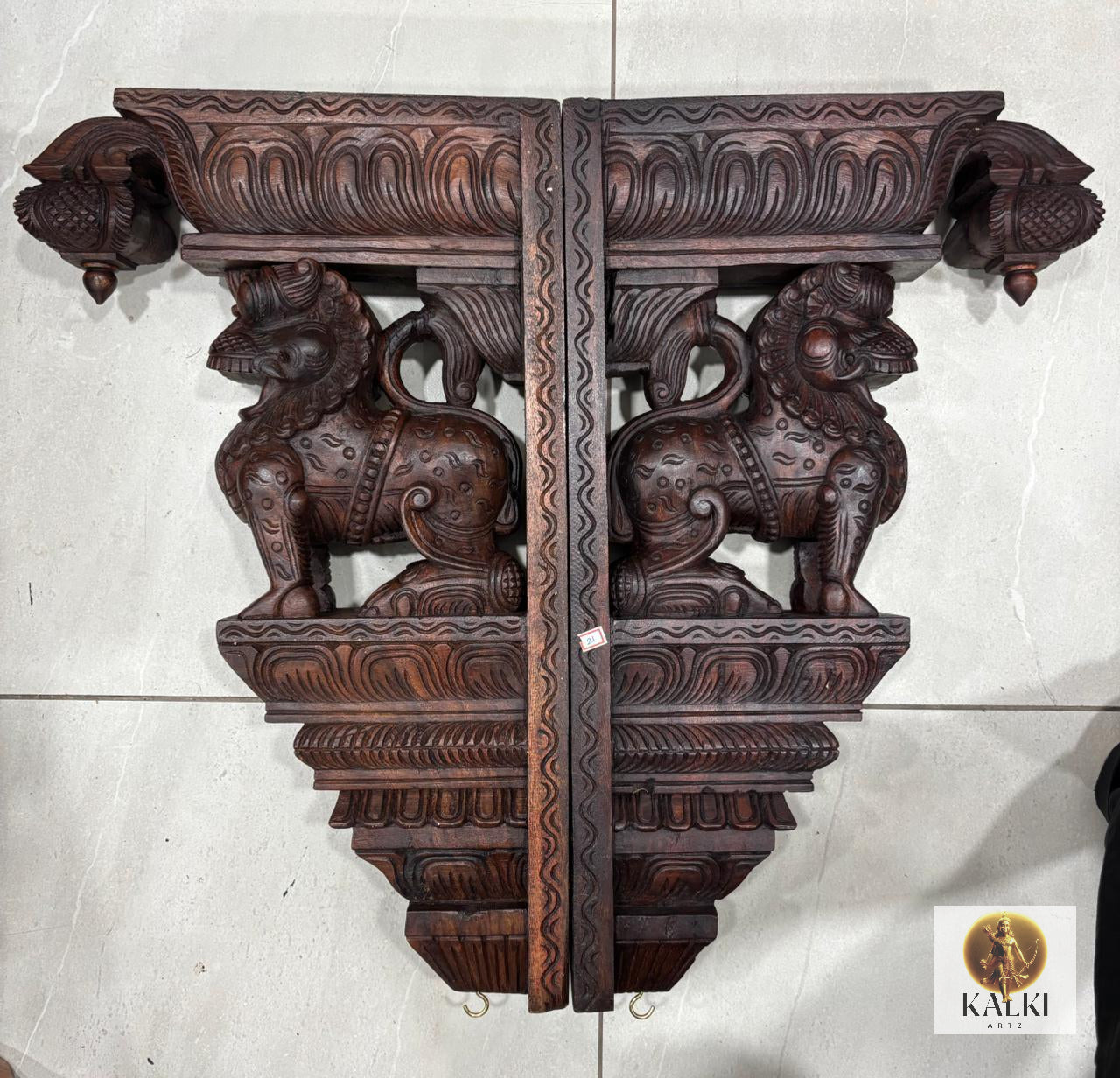 Royal Twin Yali Wall Bracket (Hand-Carved Wooden Corbel Set)